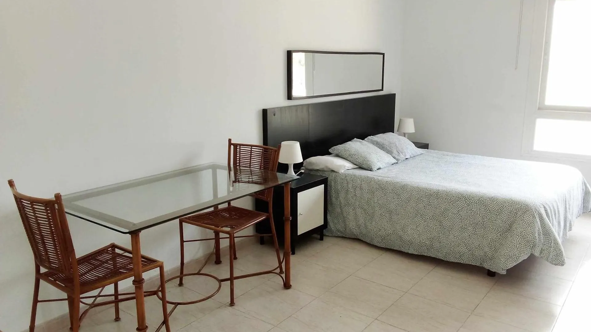 Fantastico Estudio En Urbanizacion Vela De Mar 베날마데나코스타